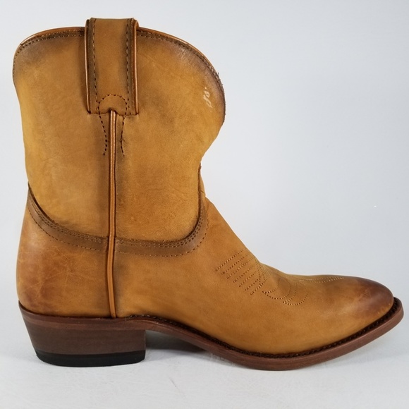 Frye Billy Short Western Leather Riding Boot - Picture 4 of 8